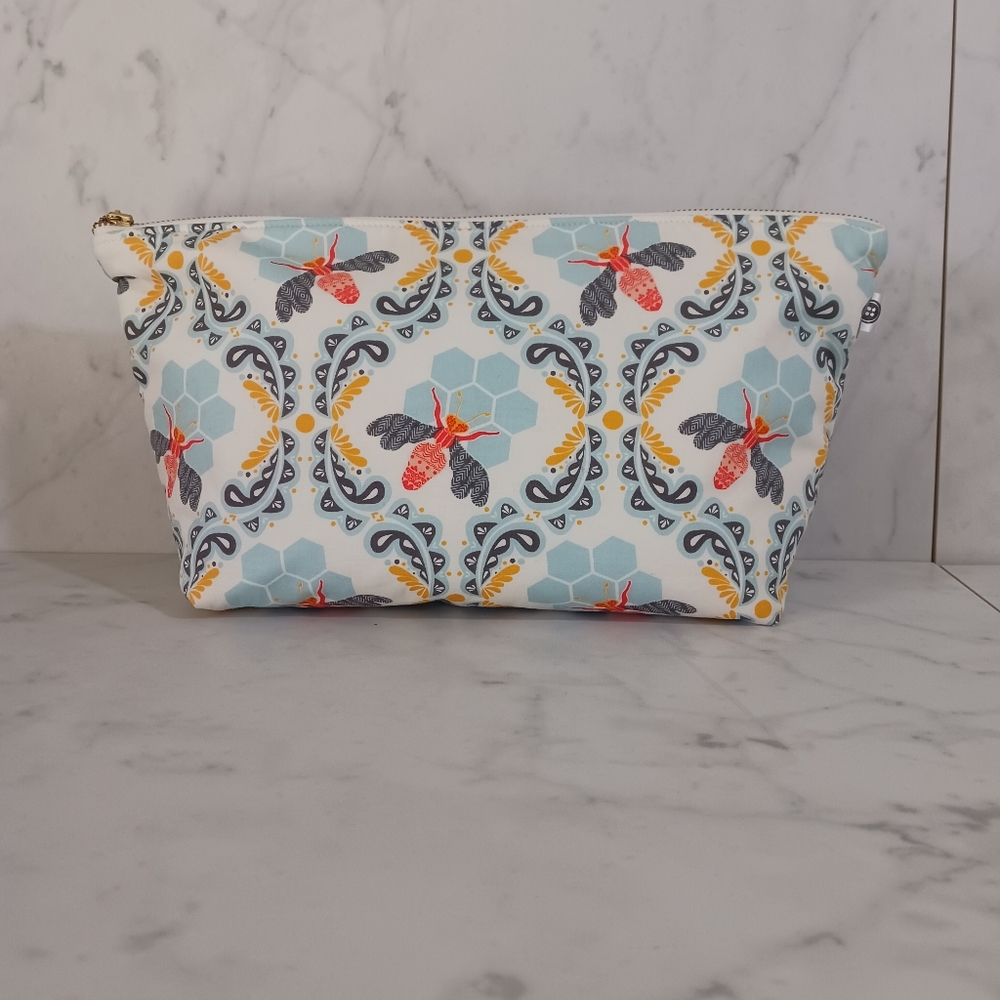 Wood & Button Cosmetic Bag Pouch